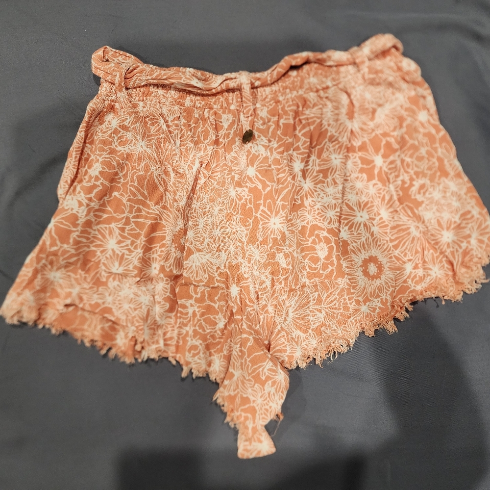 Beach shorts - Picture 2 of 3